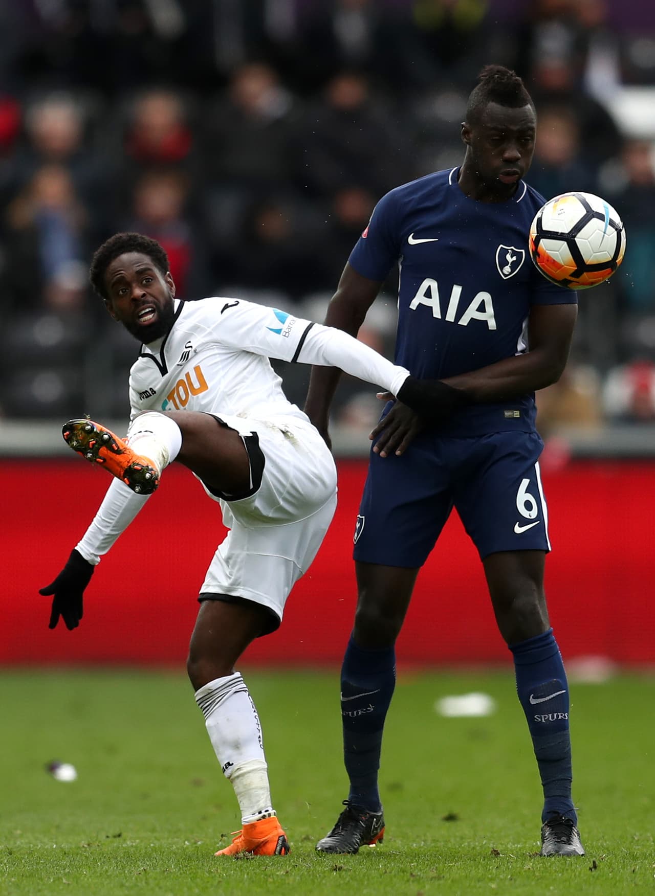 El colombiano Dávinson Sánchez, el surocoreano Son Heung-Min y el danés Eriksen fueron algunos de los pocos titulares que iniciaron en este compromiso.