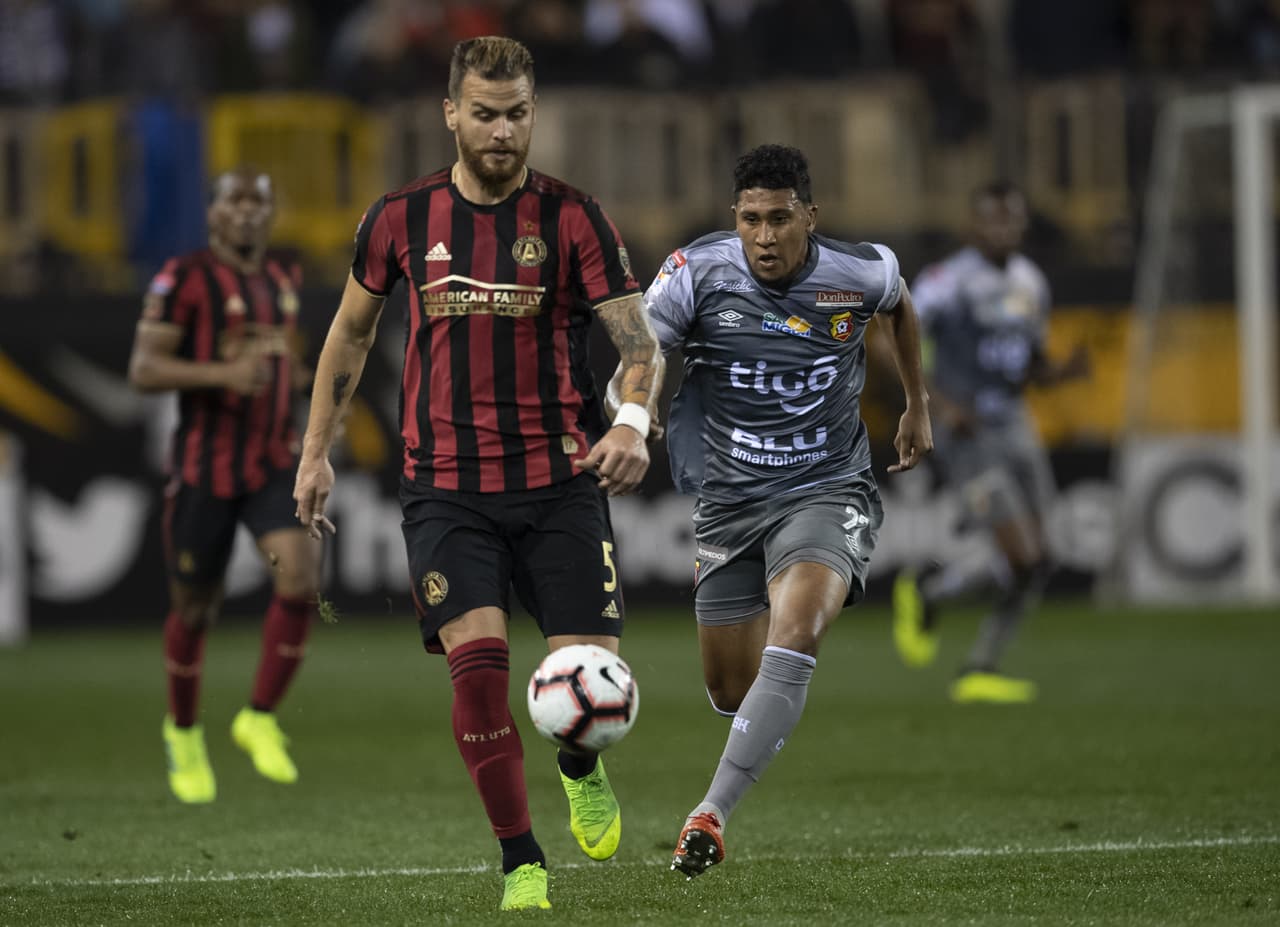 Desde los primeros minutos el equipo de la MLS demostró su intención de ir al frente y buscar rápido los goles que lo pusieran en los cuartos de final.