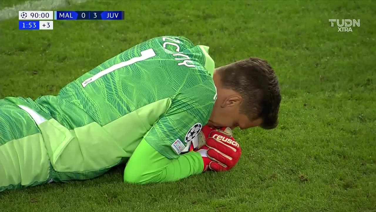 ¡TIRO ATAJADO! disparo por Martin Olsson.