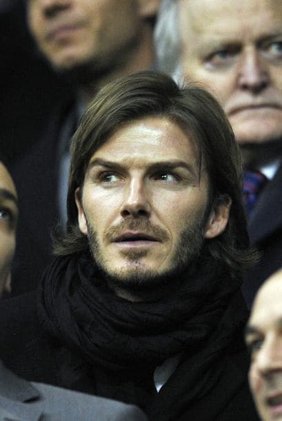 David Beckham, ex 'Man-U' y ahora entrenando con el Tottenham, veía el duelo desde un palco.