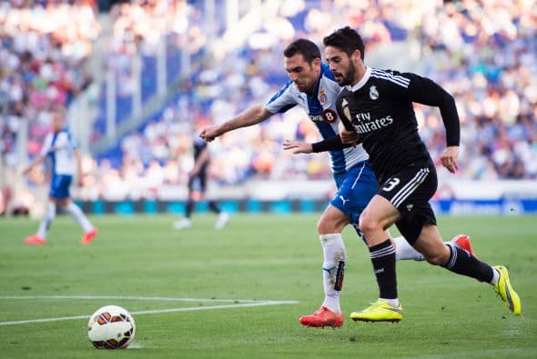 Elementos como Isco, Ronaldo, Rodríguez y Bale se mostraban frustrados por las pocas opciones al frente en los primeros 45 minutos.