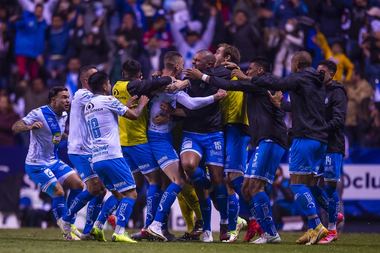 Cuando parecía que Chivas tenía asegurado del boleto a Cuartos, un cabezazo de Lucas Jaques empató el partido al 88’.