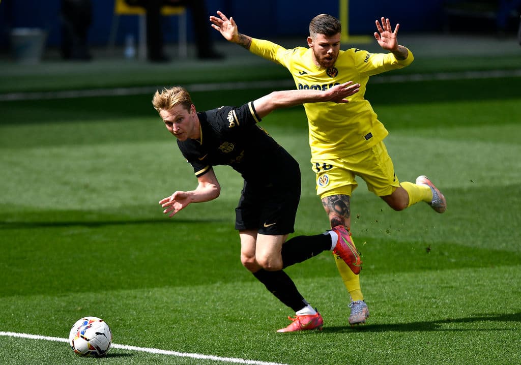 Barcelona se impone al Villarreal con marcador de 2-1 en La Liga. Los culés, como visita, se llevaron la tarde gracias al doblete de Antoine Griezmann y son segundo lugar en la tabla. Villarreal se quedó con 10 hombres en la cancha.