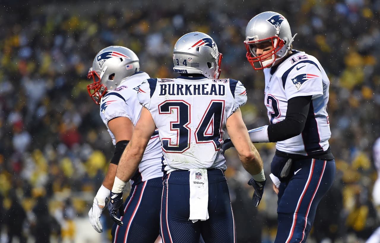 New England Patriots se llevó el triunfo 27-24 contra Pittsburgh Steelers en la jornada 15 de la NFL, con uno de los partidos intensos en la Conferencia Americana.