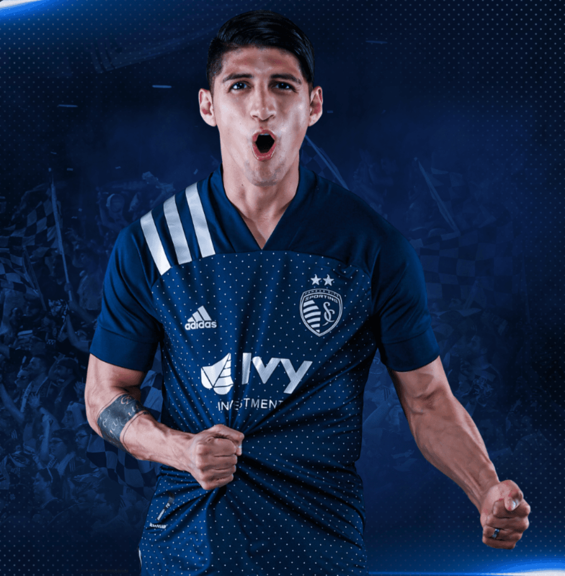 <b>Alan Pulido</b>
<br>El máximo goleador de la Liga MX llega al Sporting y se espera bastante del jugador, pues el club pagó más en la transferencia de Pulido que en otra transferencia (incluso combinada) en la historia del club.