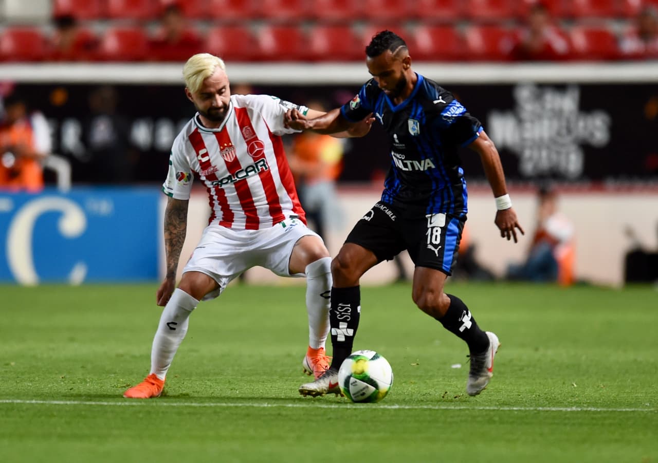 Querétaro ya no se jugaba nada pero buscó cerrar de manera digna su participación en el Clausura 2019. Los visitantes no fueron capaces de generar ocasiones de gol en la primera mitad.