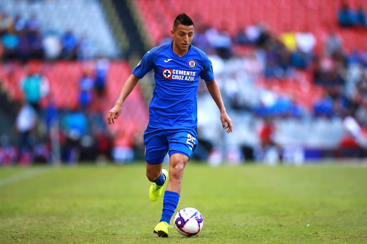 Roberto Alvarado, bajo la mira de equipos europeos