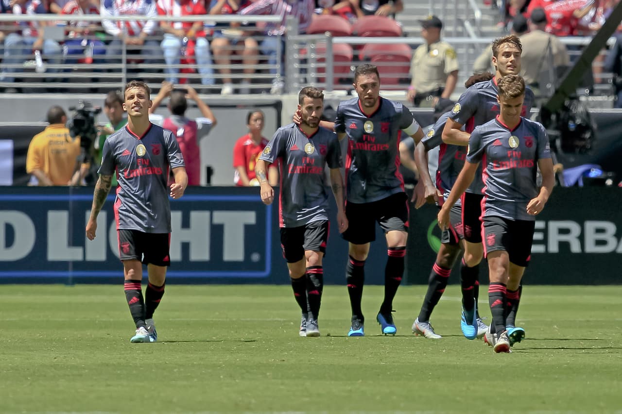 Rafa Silva también contribuyó con un gol benfiquista.