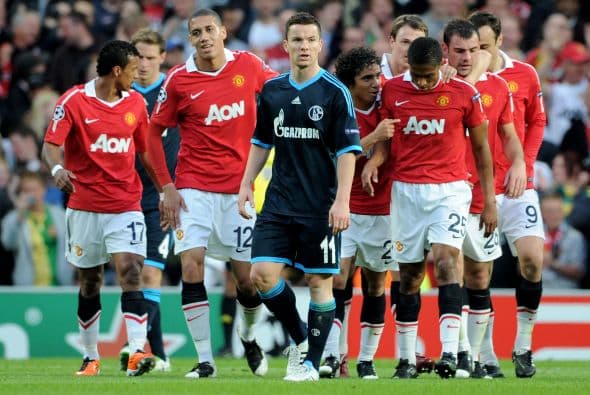 Este 2-0 ya parecía definitivo y el ánimo del plantel del Schalke estaba por los suelos.