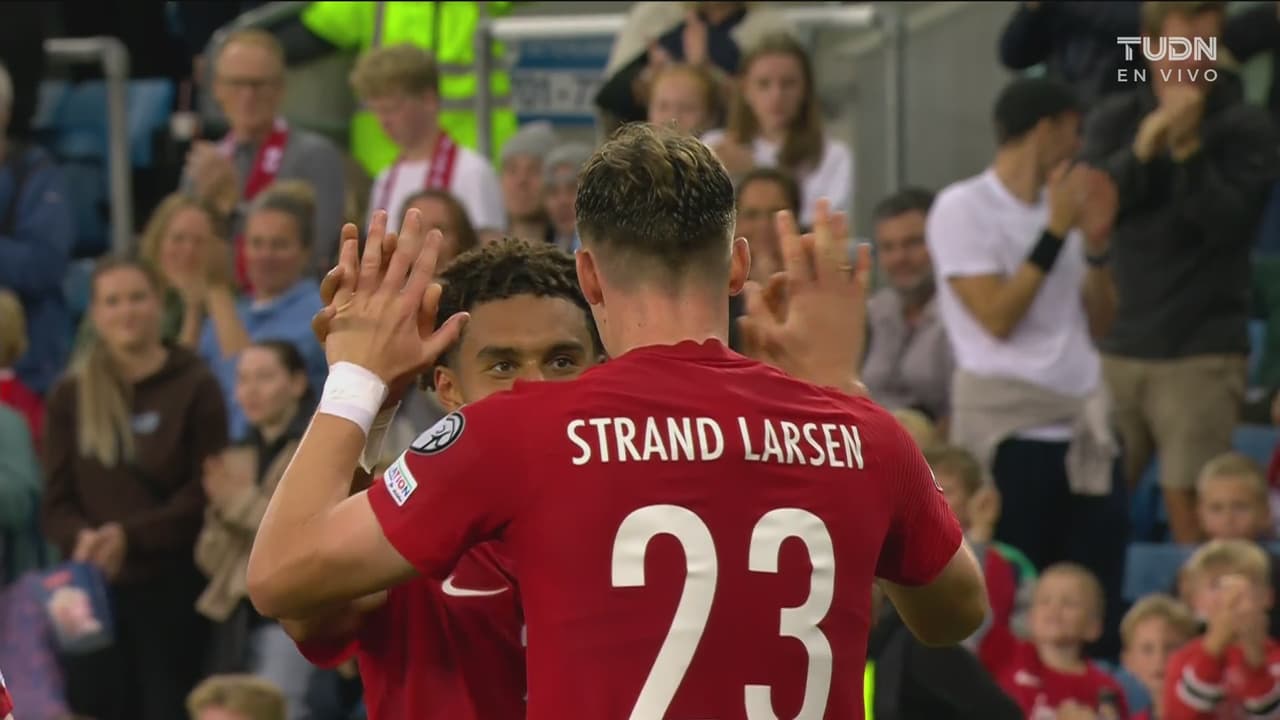 ¡Ya es goleada! Larsen pone el tercero en una mala salida de Abu Laila