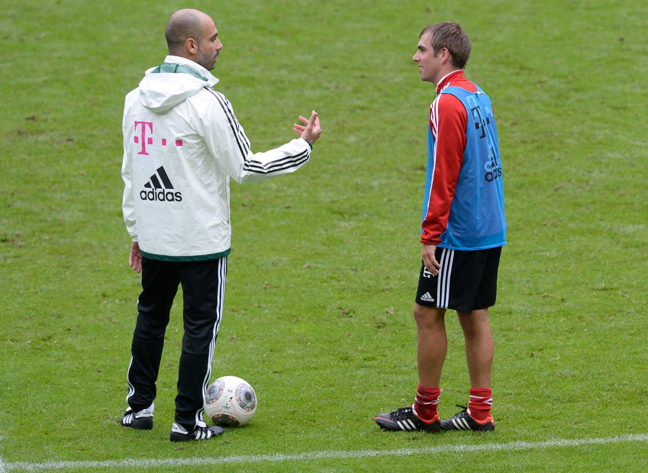 Con el arribo de Josep Guardiola al Bayern Múnich en 2013, Philipp Lahm rotó nuevamente su puesto.