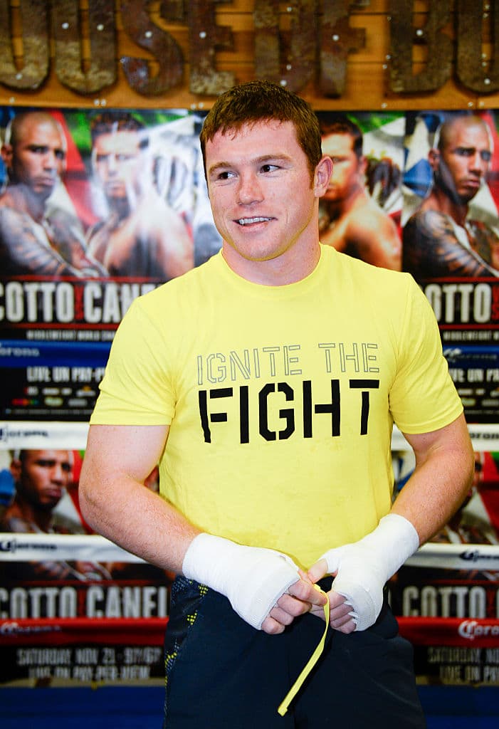 Recientemente, a finales de noviembre, conquistó el cinto del peso mediano del CMB al imponerse al legendario Miguel Cotto.