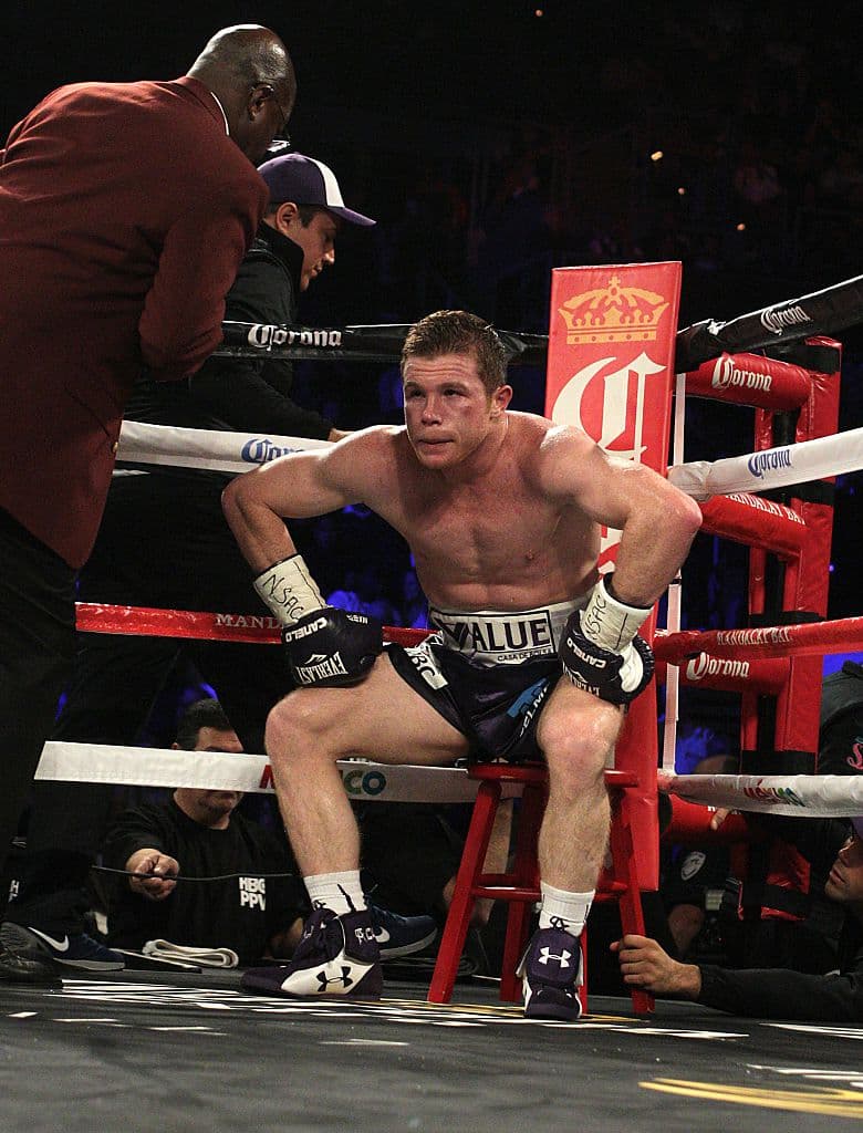 'Canelo' Alvarez tuvo dos peleas en el 2015 y dos victorias contundentes.