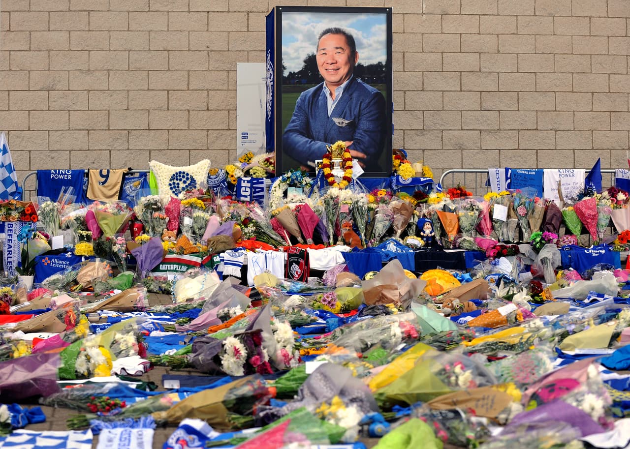 La muerte más reciente fue la del dueño de Leicester City, Vichai Srivaddhanaprabha, de 61 años, que murió el 28 de octubre tras un accidente en su helicóptero a las afueras del King Power Stadium.