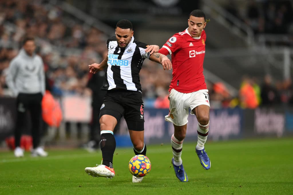 Newcastle sorprende con inceíb le futbol y logran robarle un punto al Manchester United con el epate 1-1.