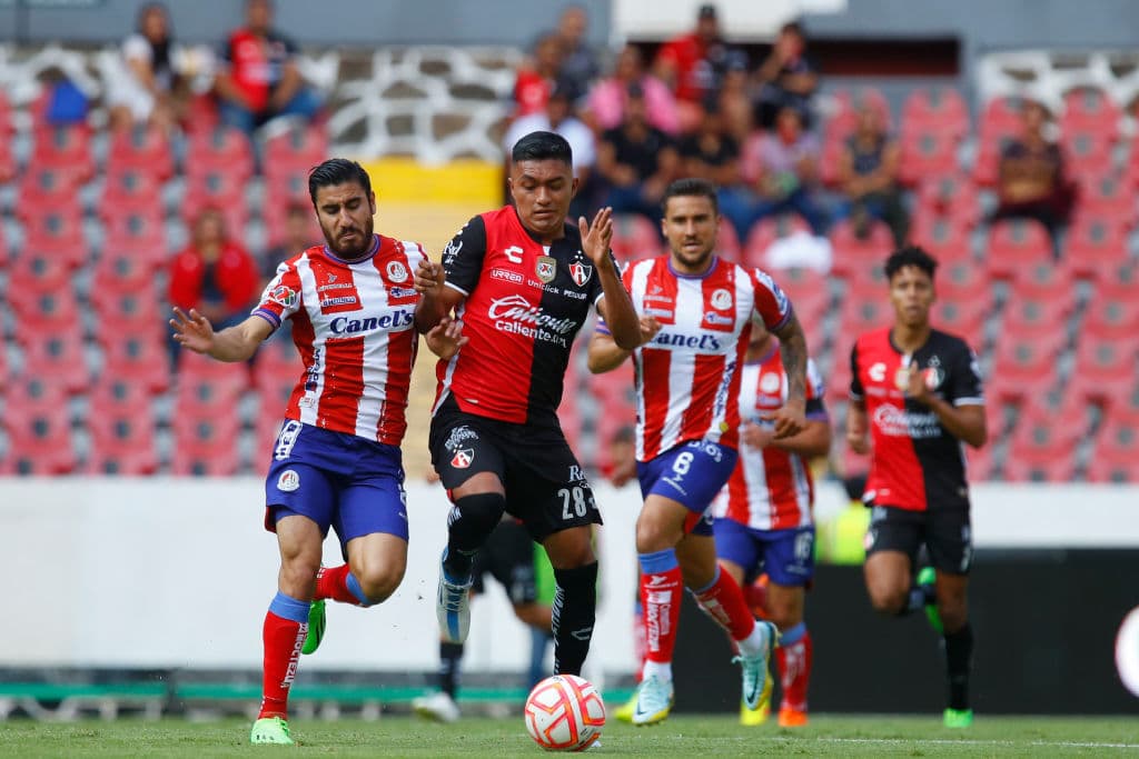 Atlético San Luis, con un doblete Abel Hernández y un tanto de Zahid Muñoz, remontó ante Atlas, actual campeón, que quedó casi eliminado del Apertura 2022.
