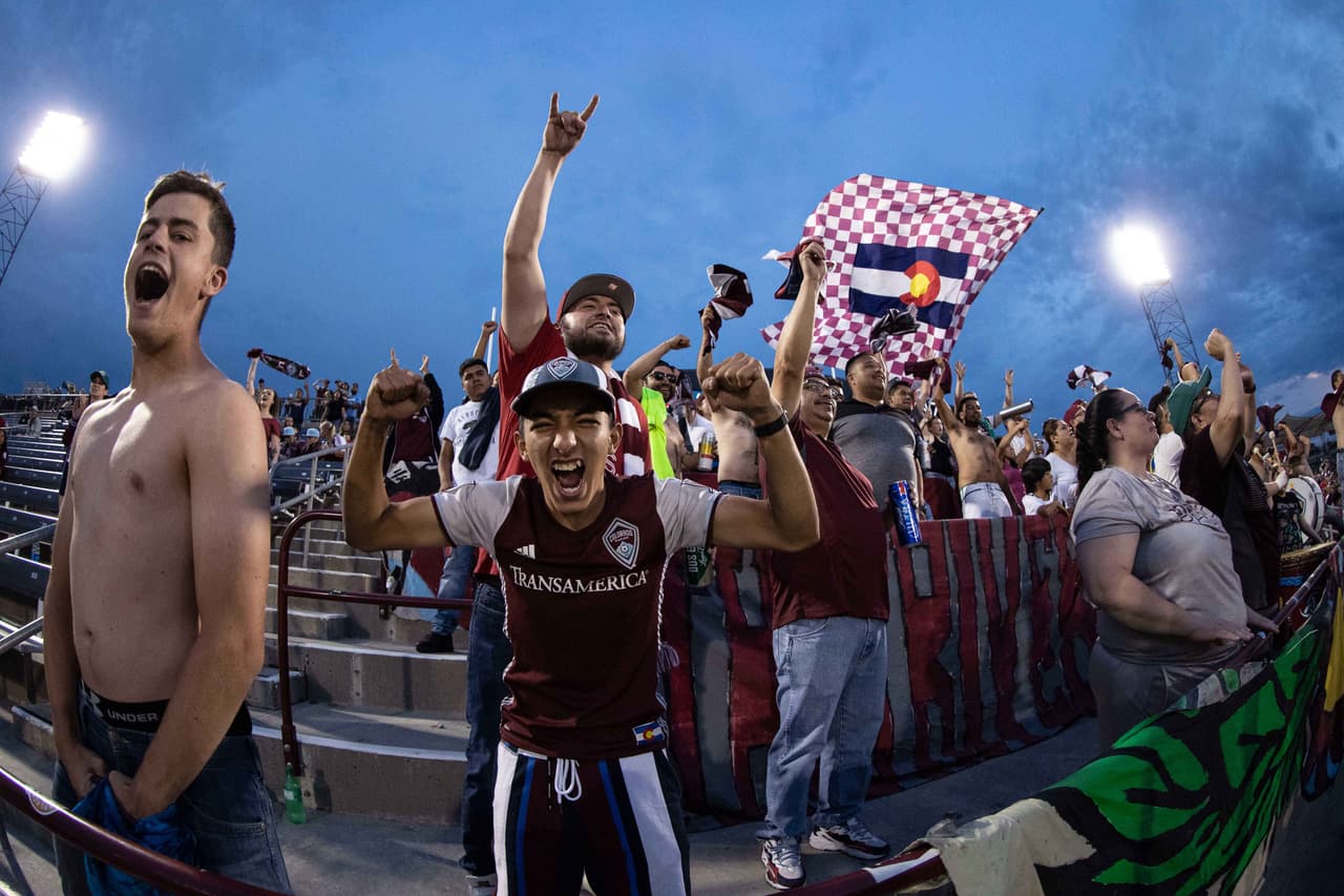 La hinchada de Colorado Rapids está de fiesta, gracias al buen rendimiento de su equipo.
<br>