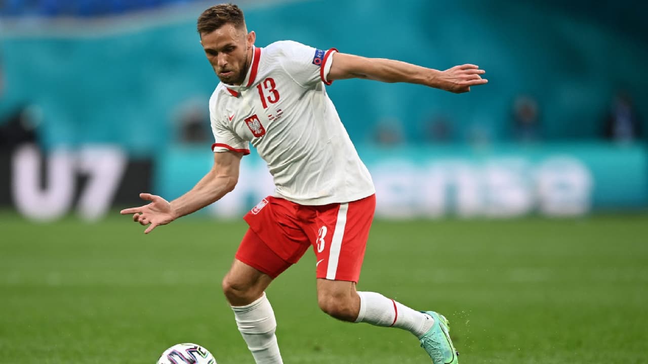 ¡Ojo, Tri! Polonia baja de Qatar 2022 a jugador que fichó en Rusia