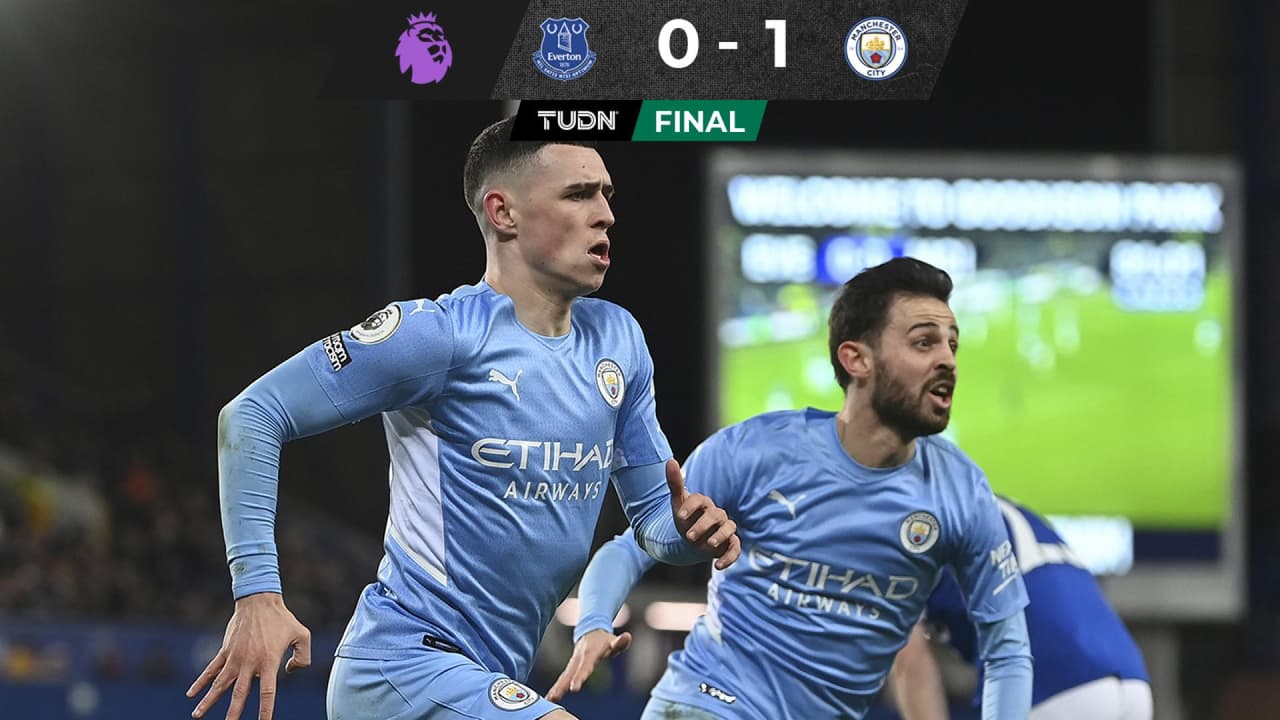 Manchester City vence al Everton, en un emotivo duelo