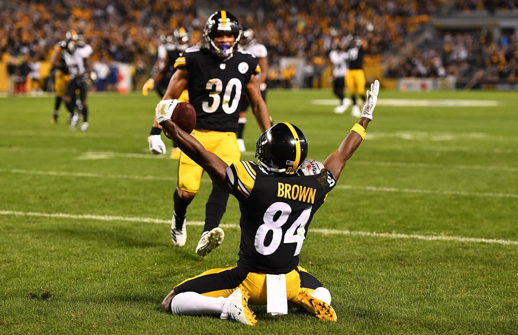 13)
<b> Pittsburgh Steelers (1-2-1)</b>. Pasó lo que muchos se negaban a decir: extrañan a Le'Veon Bell. La derrota ante Baltimore desnudó la inconsistencia en el juego terrestre. Solo ganaron 19 yardas.