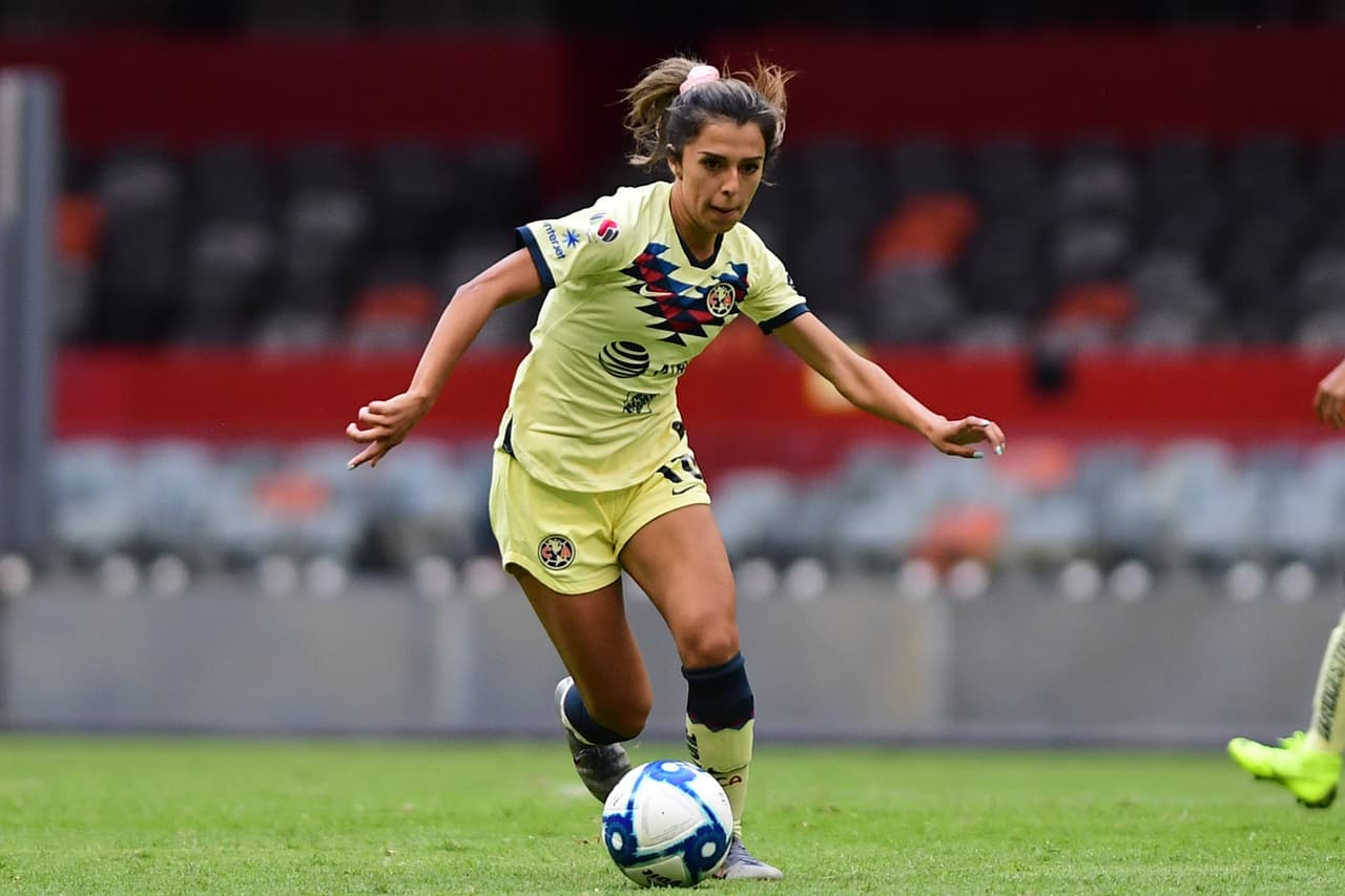 Jennifer Muñoz anuncia renovación con América