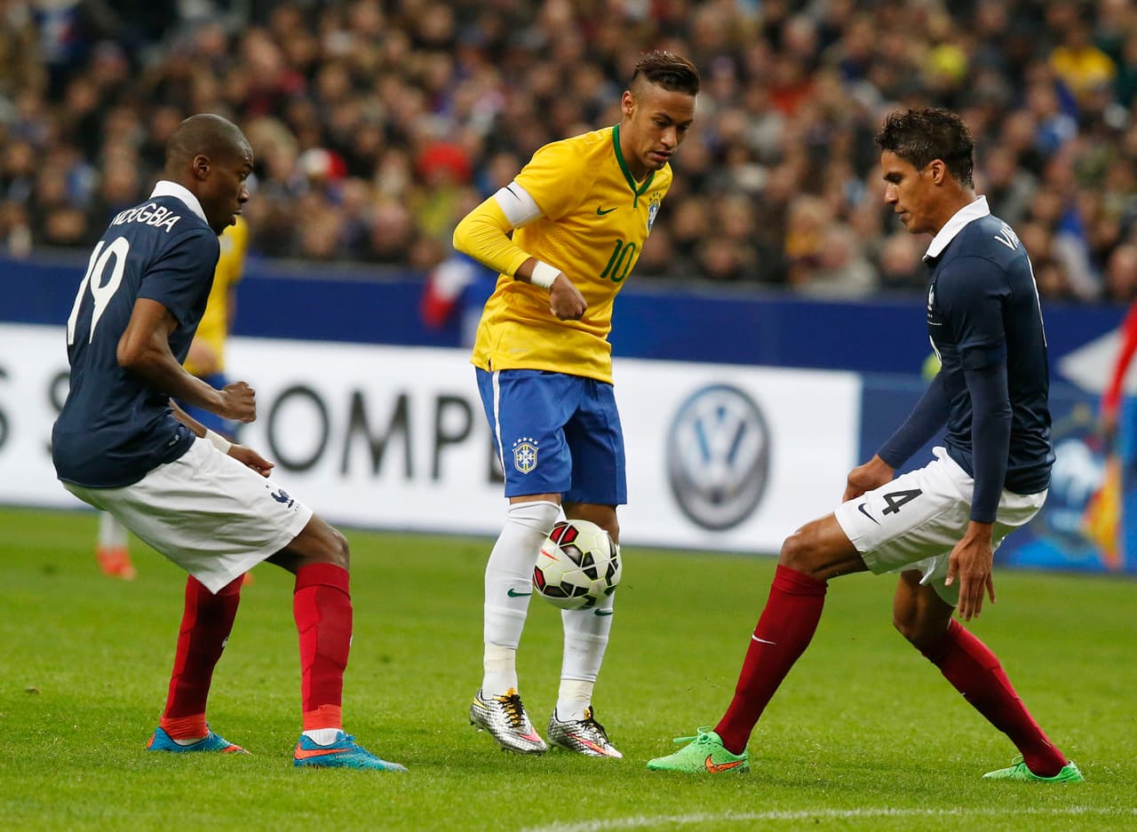 Neymar - Aunque ha estado rodeado de jugadores con talento como Dani Alves, Casemiro, Thiago Silva, la Canarinha con el jugador del PSG como capitán solo ha cosechado decepciones.