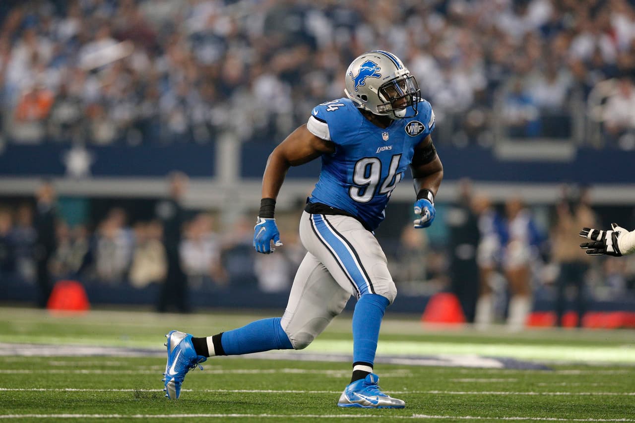 Ezekiel Ansah (AP-NFL).
