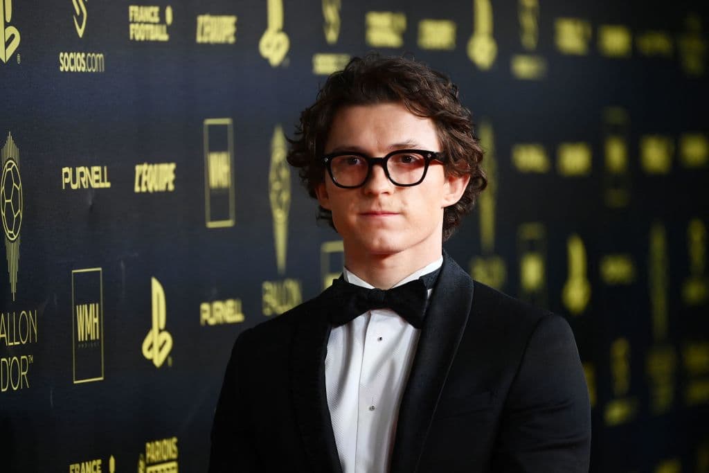 El actor británico Tom Holland hizo una aparición en el evento.