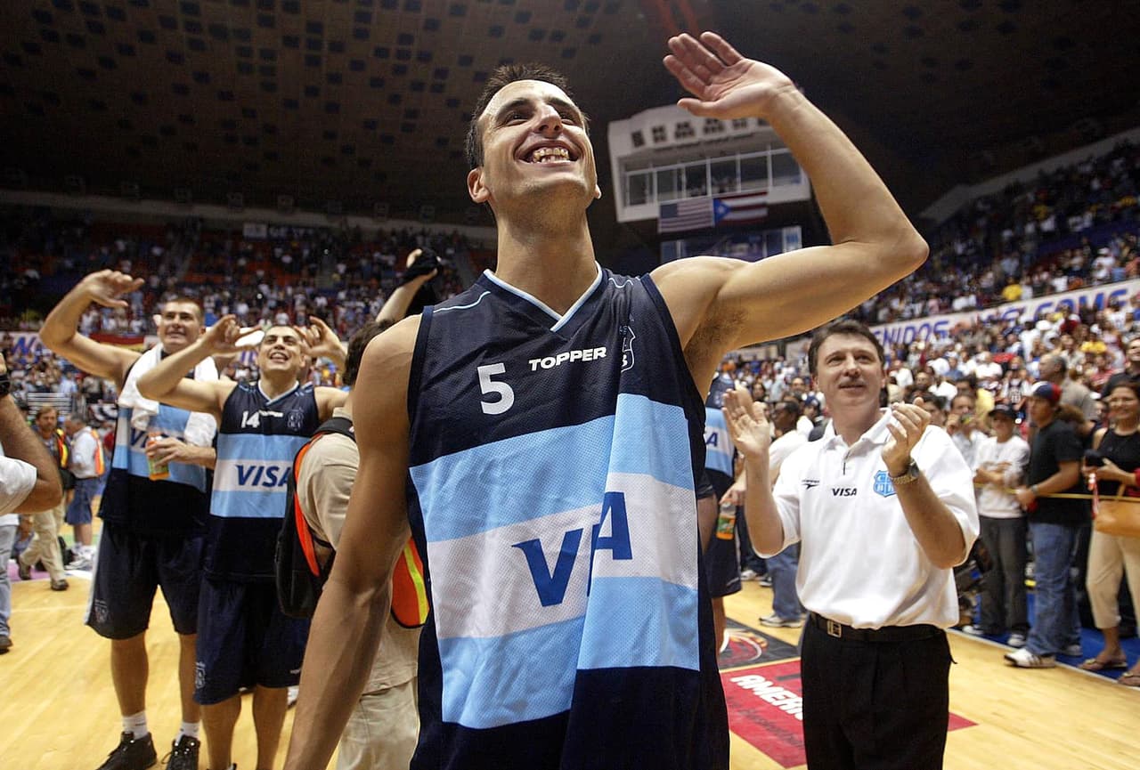 Su buen rendimiento con el Club Estudiantes le abrió las puertas del baloncesto europeo en donde jugó para Basket Viola Reggio Calabria y Kinde Bolonia, este último en el que consiguió su mejor figuración.