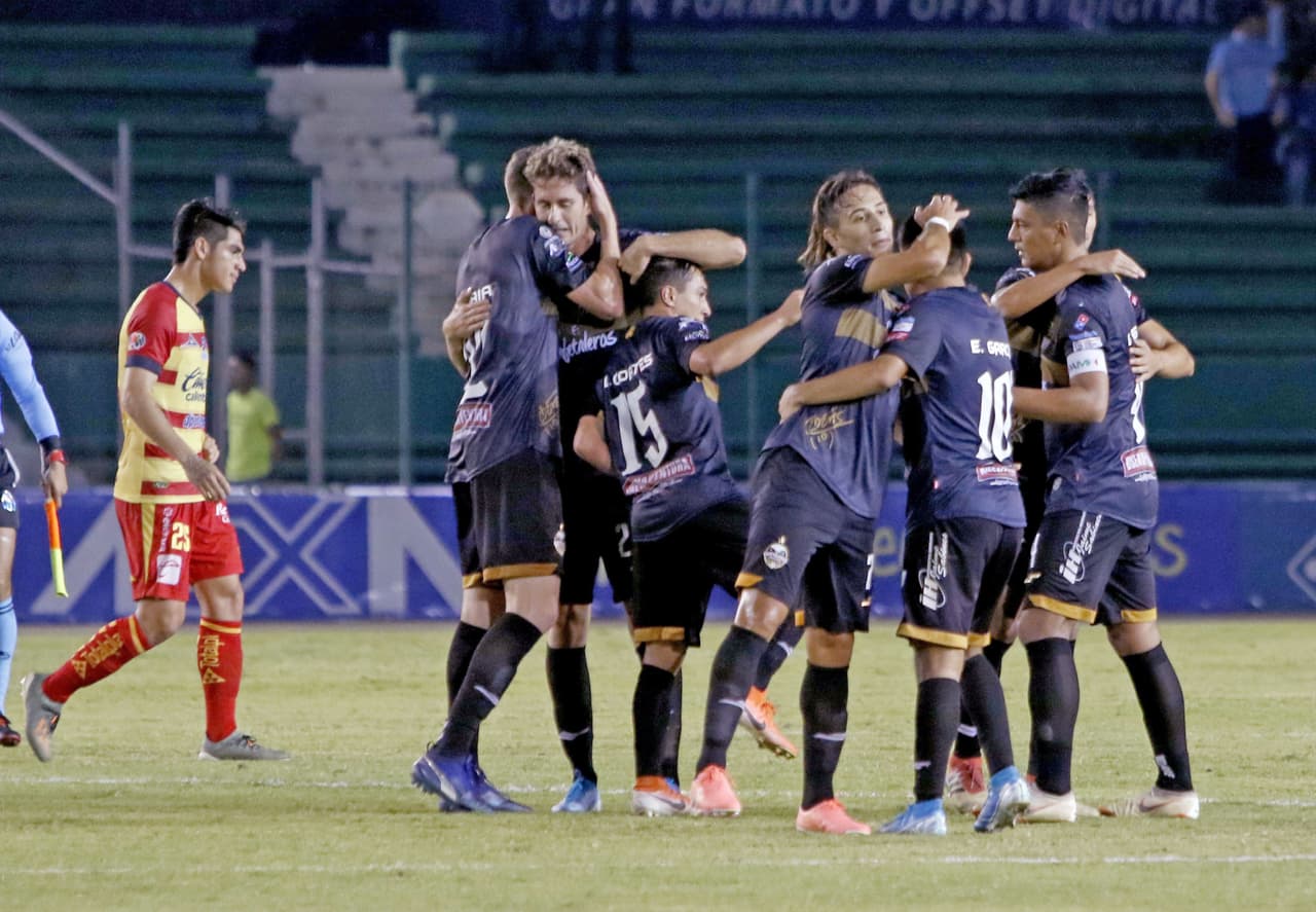 Varone marcó al 19’ para los locales. Aristeguieta (29’) emparejó el encuentro e Isaac Díaz convirtió dos penales (39’, 75’). Imperiale (92’) pareció para cerrar el marcador.