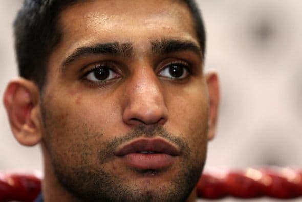 Amir Khan estará en la pelea co estelar contra Luis Collazo. Se dice que el ganador podría ser el próximo rival de Mayweather.
