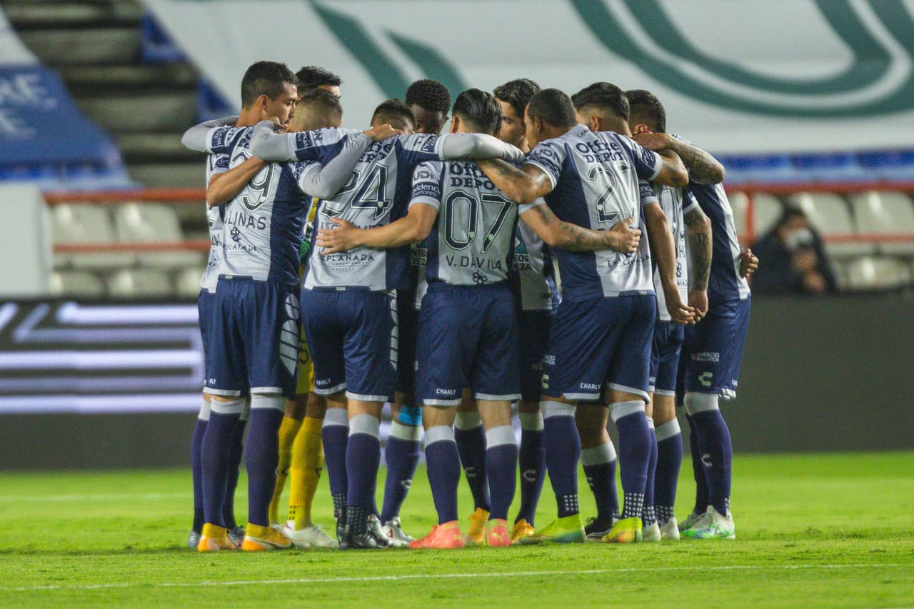 Pachuca vuelve a tener 11 jugadores con coronavirus a 4 días del repechaje