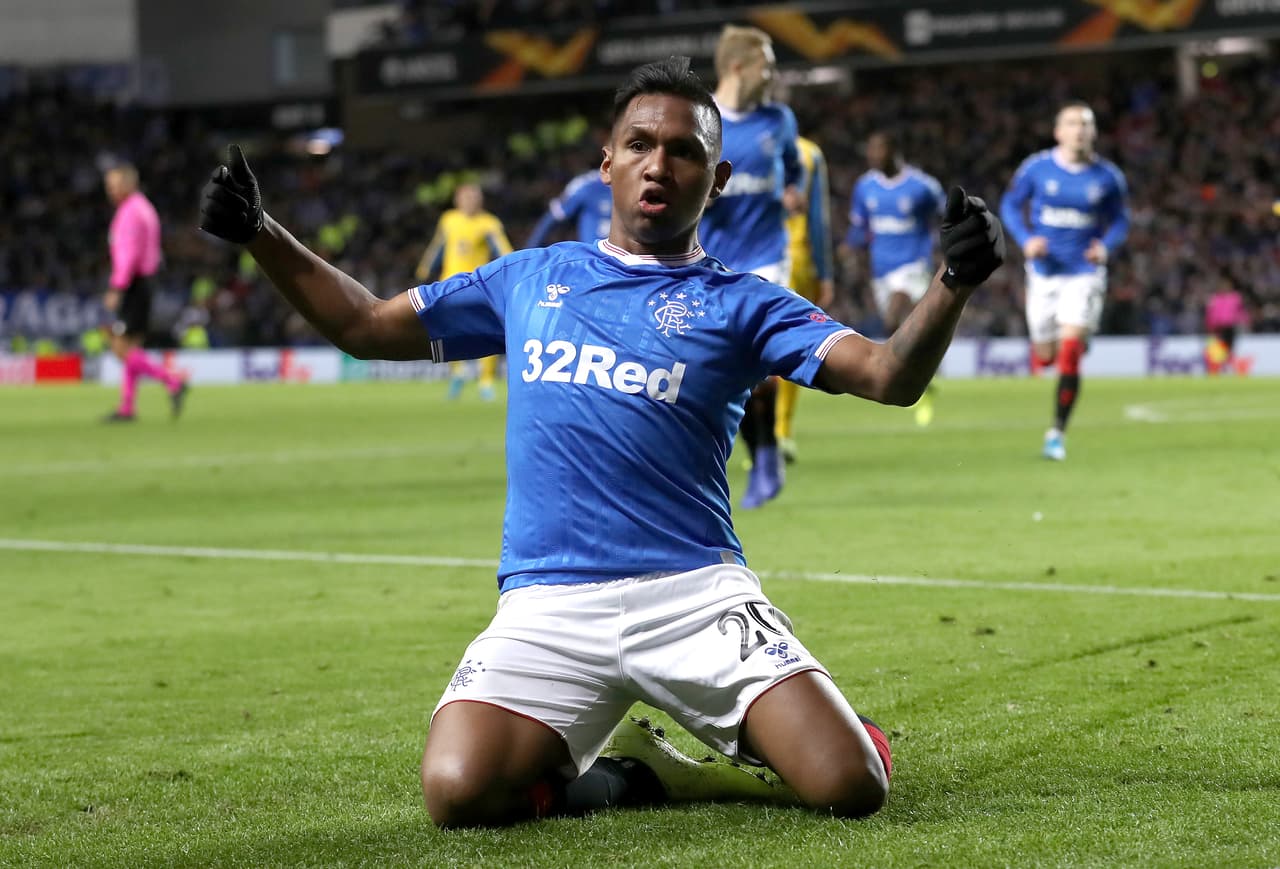 Porto cayó por dos goles a cero ante Rangers en duelo de la UEFA Europa League. Jesús Corona participó todo el encuentro.