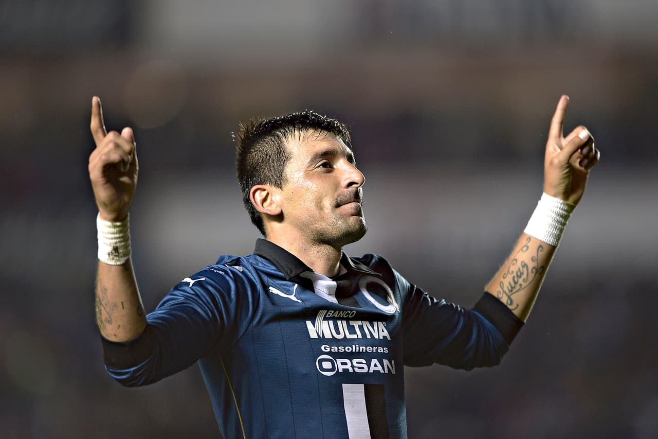 Finalmente, el segundo mejor delantero en esta fecha es Edgar Benítez del Querétaro, al marcar un doblete en la inesperada victoria frente al poderoso tridente ofensivo de los Rayados de Monterrey.