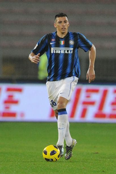 Defensa central por derecha: Lucio (Brasil/Inter de Milán).