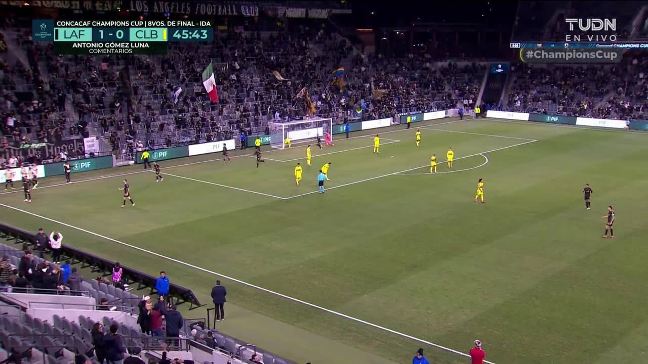 ¡GOL!  anota para LAFC. Dénis Bouanga