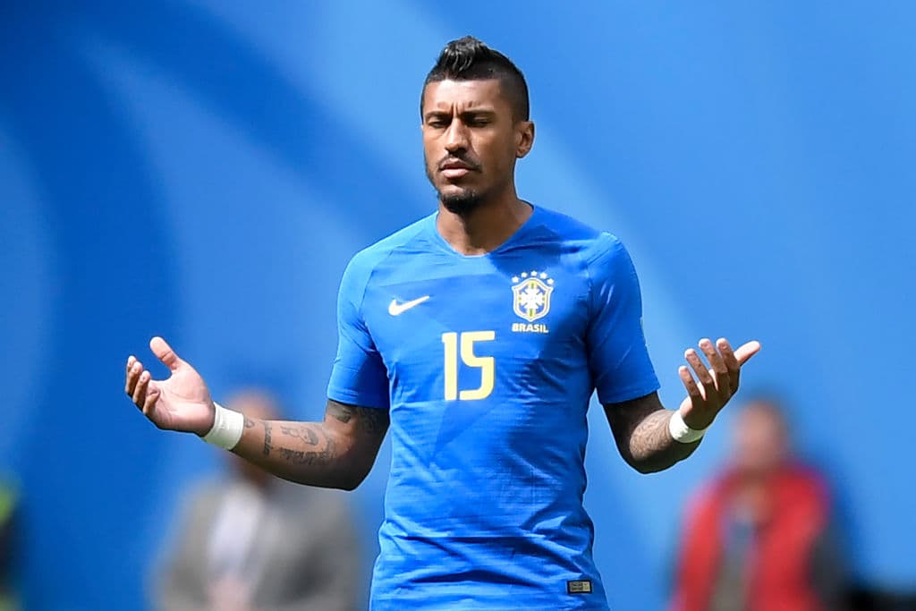 Paulinho resolverá su futuro en Barcelona. El brasileño ya se encuentra en España para concretar su futuro de vuelta al Guangzhou Evergrande de China.