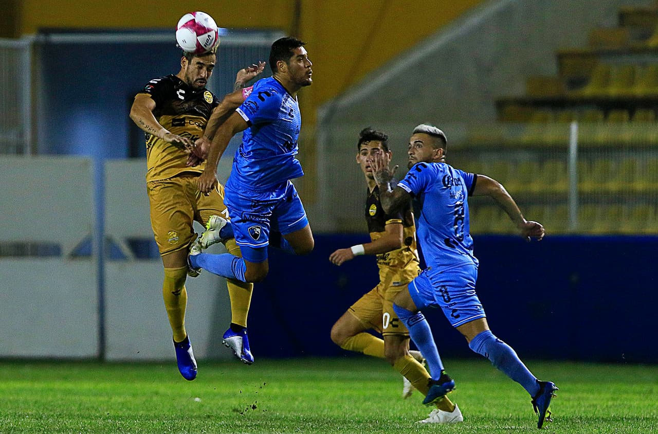 El primer gol del partido fue obra de Arturo Ledesma al minuto 14.