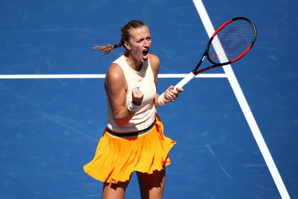 La quinta sembrada, la checa Petra Kvitova avanza a la siguiente fase del certamen al derrotar a la china Yafan Wang por 7-5 y 6-3.