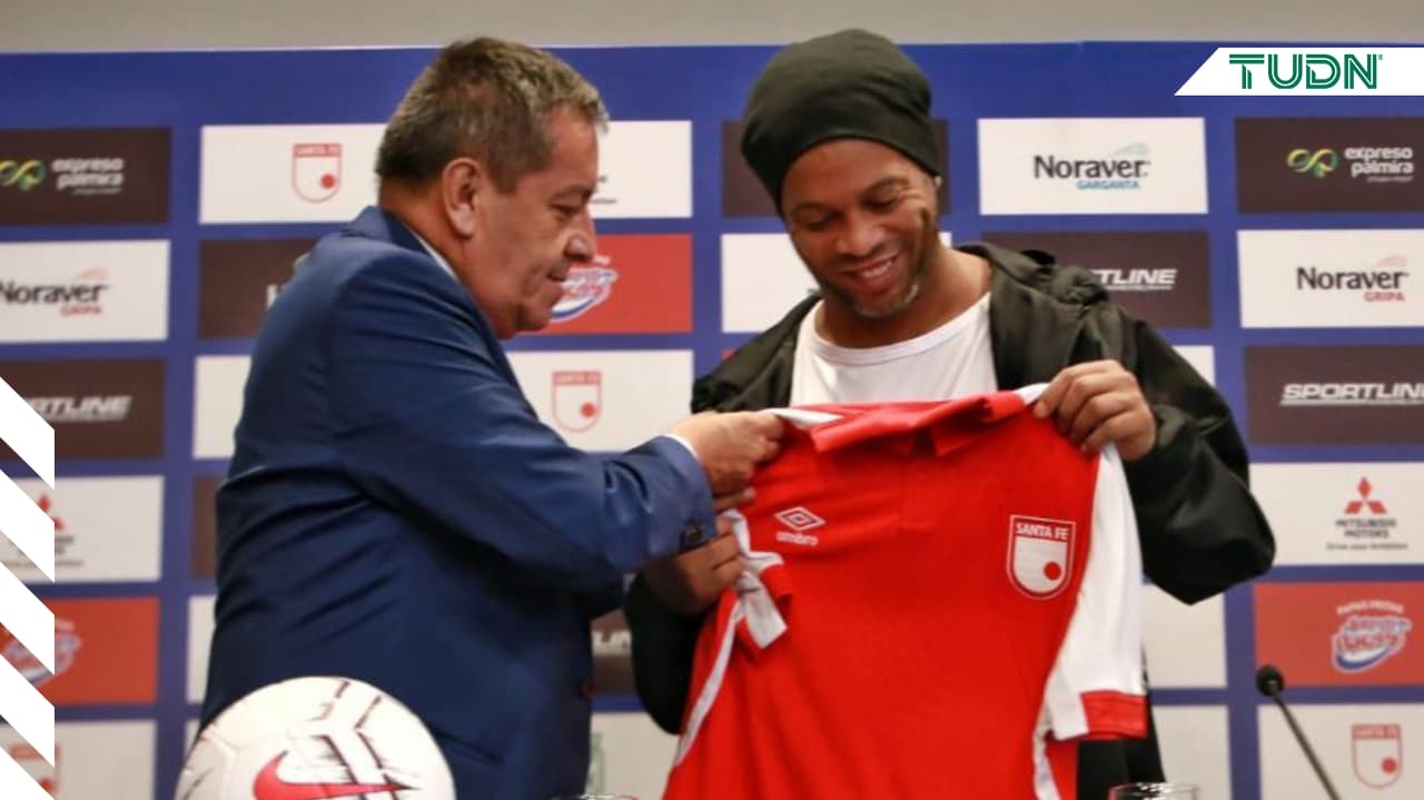 Ronaldinho es presentado con el Independiente de Santa Fe