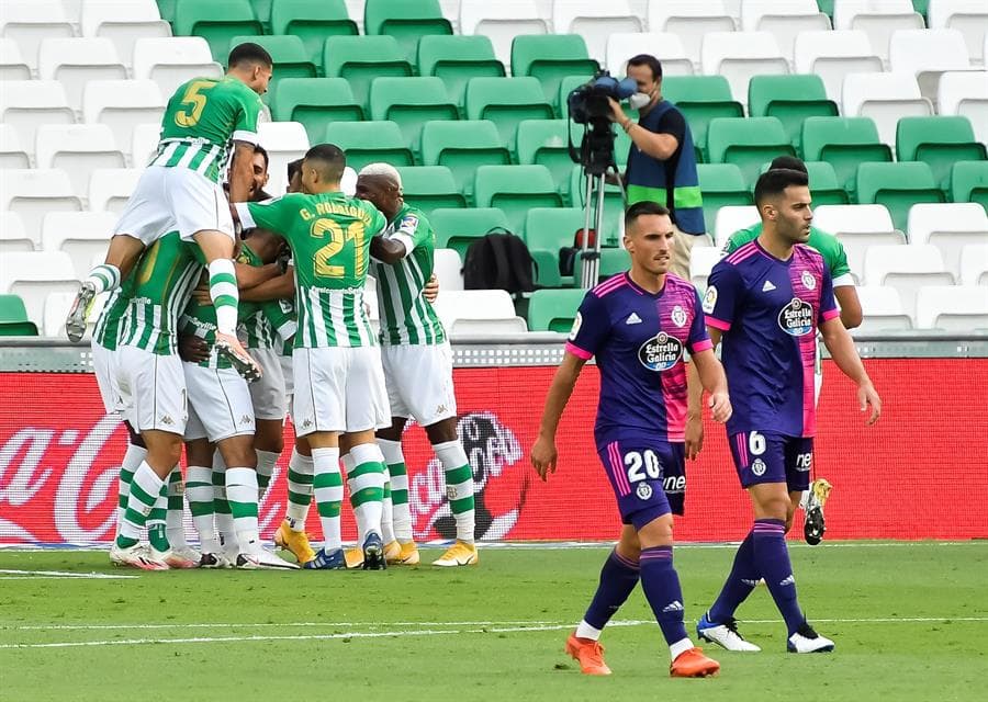Carvalho y Fekir le dan la victoria al Real Betis sobre el Valladolid.