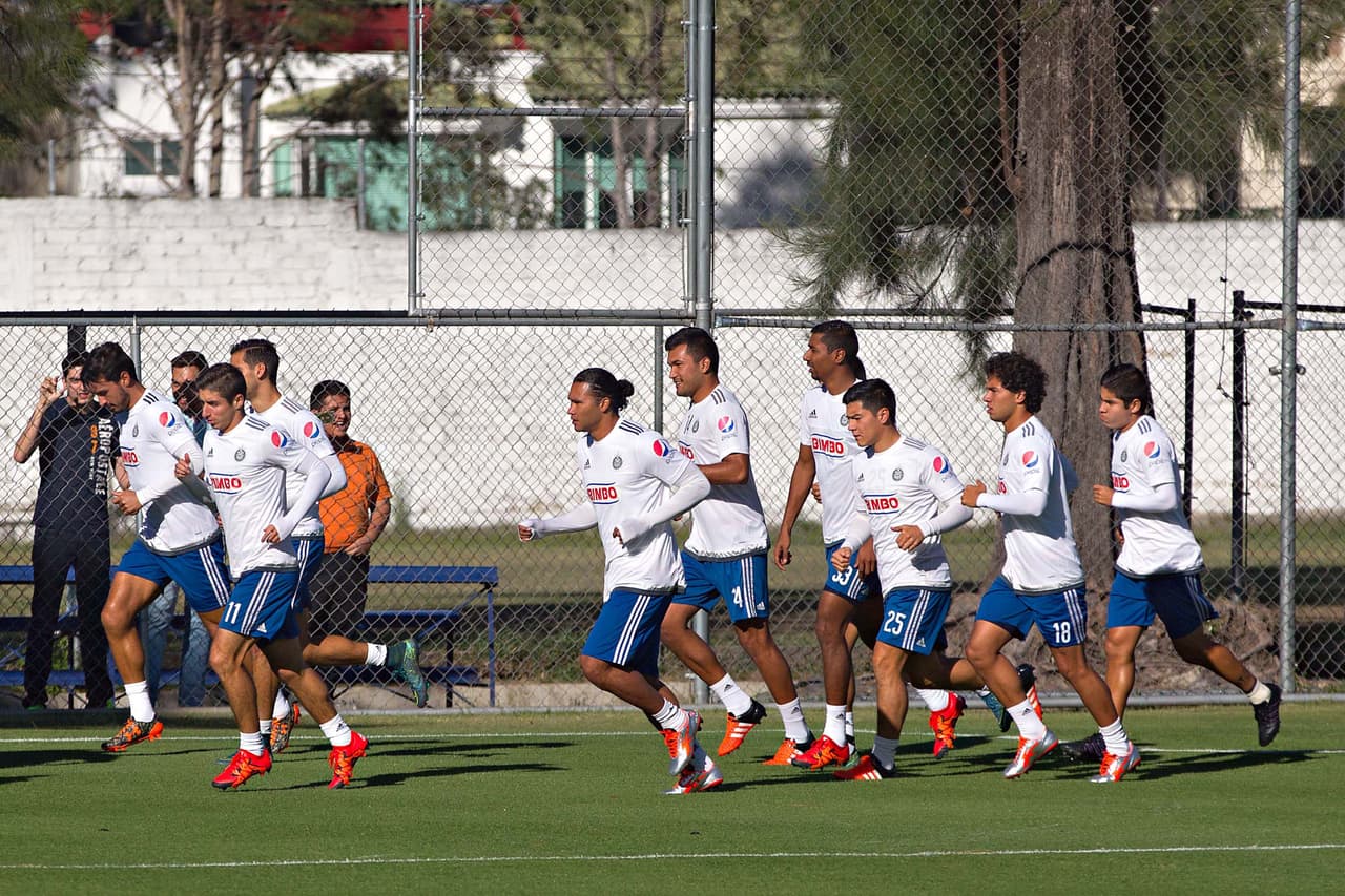 Con estos nuevos refuerzos y las bajas de grandes jugadores como Marco Fabián, Carlos Fierro y ‘Chaton’ Enríquez, en primer lugar tienen en mente en dejar los últimos lugares de la porcentual y volver a ser protagonistas para lograr entrar a la Liguilla que se les negó el torneo pasado y tomarán el Clausura como una revancha.