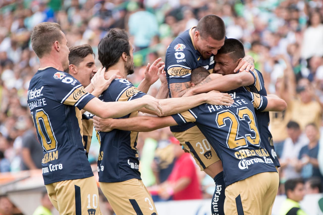 Pumas UNAM derrotó 2-1 de visitante a Santos en la fecha 16 del Clausura 2018 y se puso en el sexto lugar, con lo que depende de si mismo para llegar a la Liguilla.