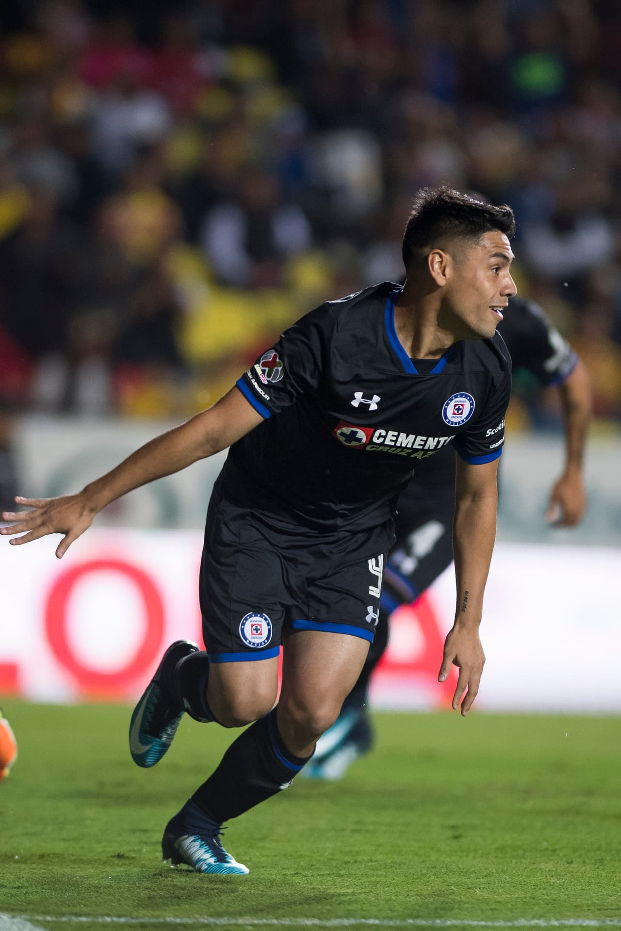 Cruz Azul estaba obligado a ganar. Una derrota hubiera provocado que los cementeros quedaran con un pie fuera de la Fiesta Grande.