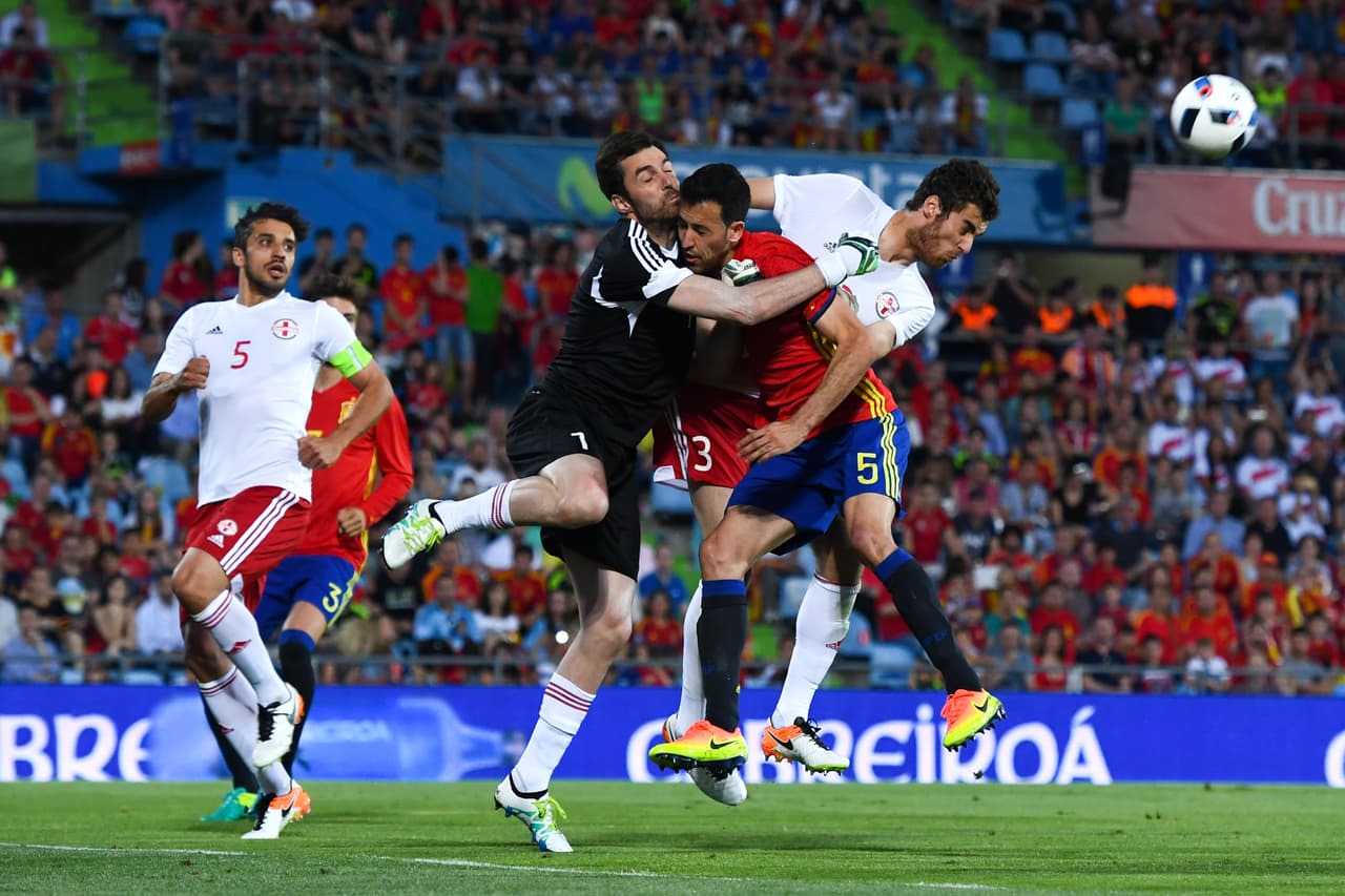 España se estrelló y cayó ante Georgia