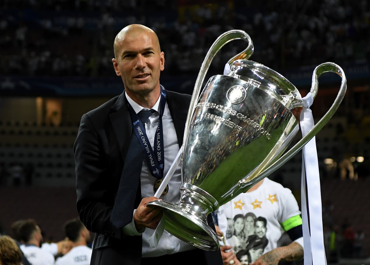 Luego vino Zinedine Zidane y un éxito sin precedentes: tres Champions League de forma consecutiva que finalizaron con la salida del francés y de Cristiano Ronaldo, ambos piezas clave.