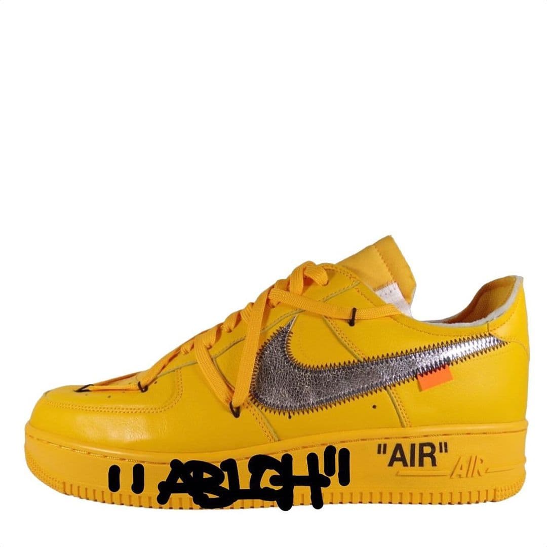 Abloh había diseñado tenis para Nike y alfombras para Ikea.