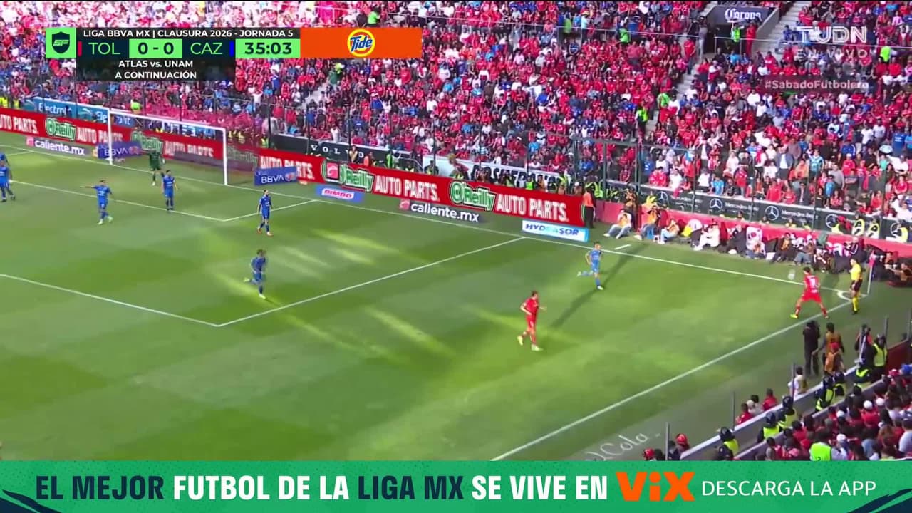 ¡JUGADÓN Y ATAJADÓN! Brutal remate de taco de Nico Castro que Gudiño saca de forma increíble