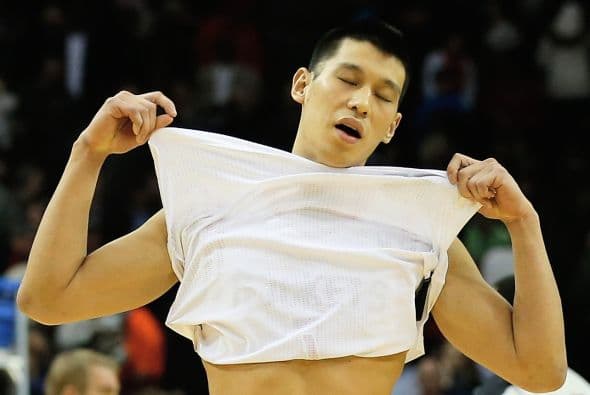 Las porristas se “encueraron”, las bailarinas mostraron que todavía tienen lo suyo y los encantadores Jeremy Lin y Chandler Parsons nos dieron taco de ojo.