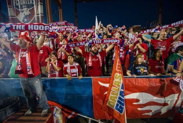 FC Dallas cuenta con un grupo de aficionados que se hace sentir en cada partido. El Matador es la tradicional barra latina del club.  